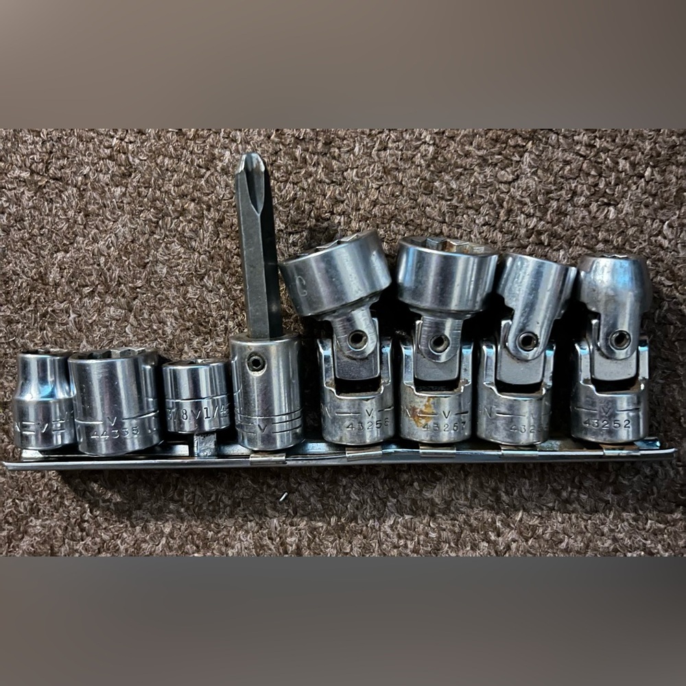 Craftsman V Series 4pc Universal Swivel Adapter Bit Phillips Bit Ect 3/8” Drive